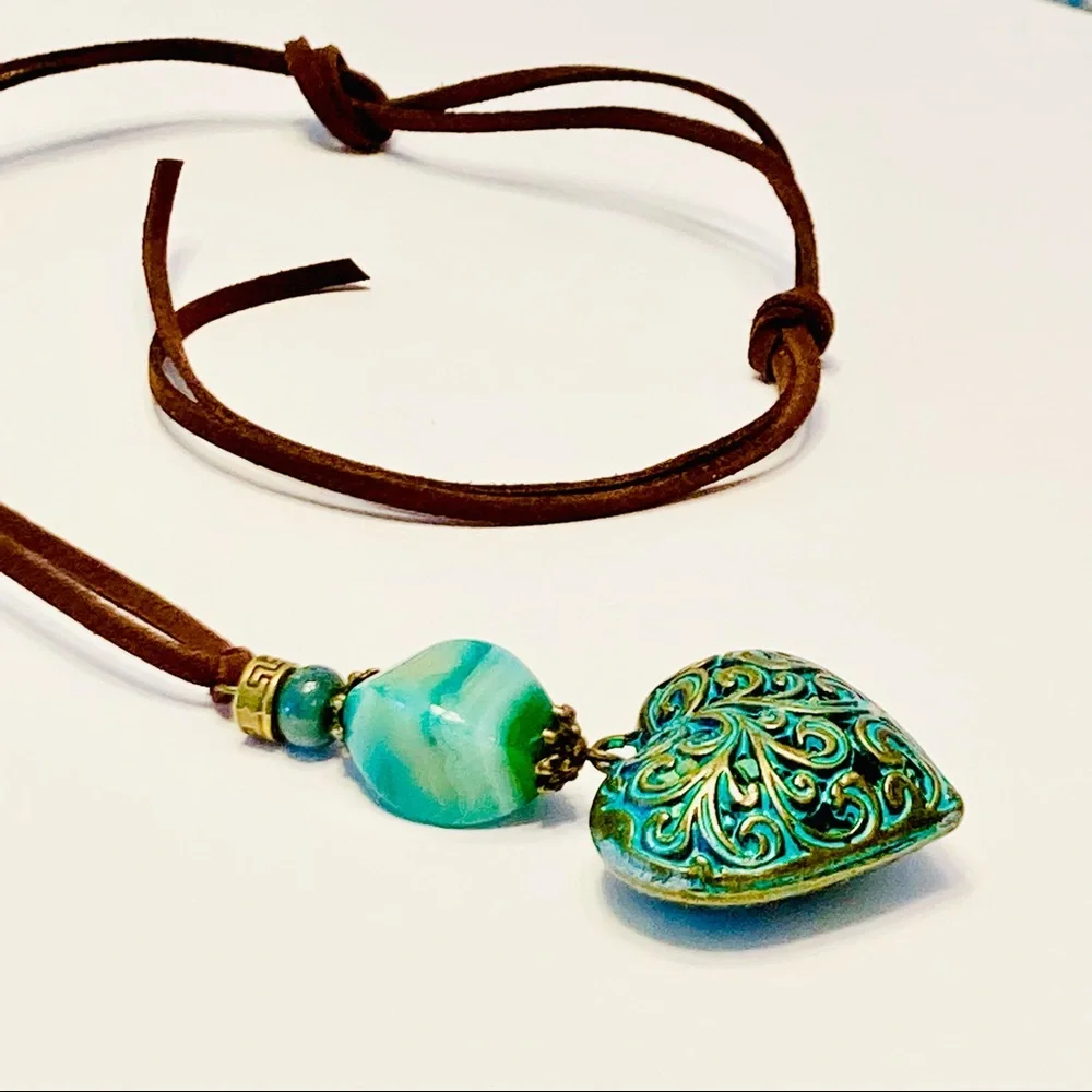 Teal Turquoise Patina Filigree Brass Heart Necklace w/ Onyx & Chrysocolla Stone - Picture 3 of 11